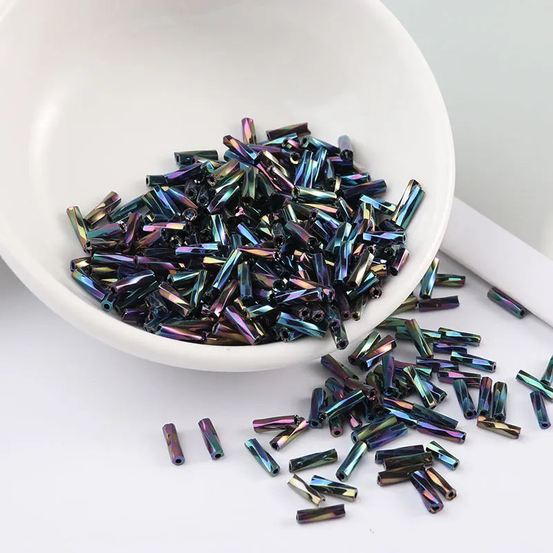 300Pcs Helical Seedbeads 11/0 Tube Bead 2x6mm Twist Bugles Glass Seed Beads For DIY Bracelet Jewelry Dress Making 25 Colors