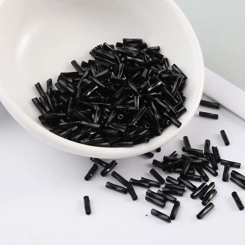 300Pcs Helical Seedbeads 11/0 Tube Bead 2x6mm Twist Bugles Glass Seed Beads For DIY Bracelet Jewelry Dress Making 25 Colors