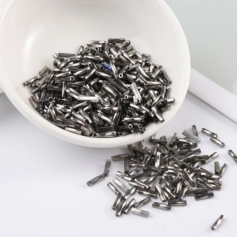 300Pcs Helical Seedbeads 11/0 Tube Bead 2x6mm Twist Bugles Glass Seed Beads For DIY Bracelet Jewelry Dress Making 25 Colors