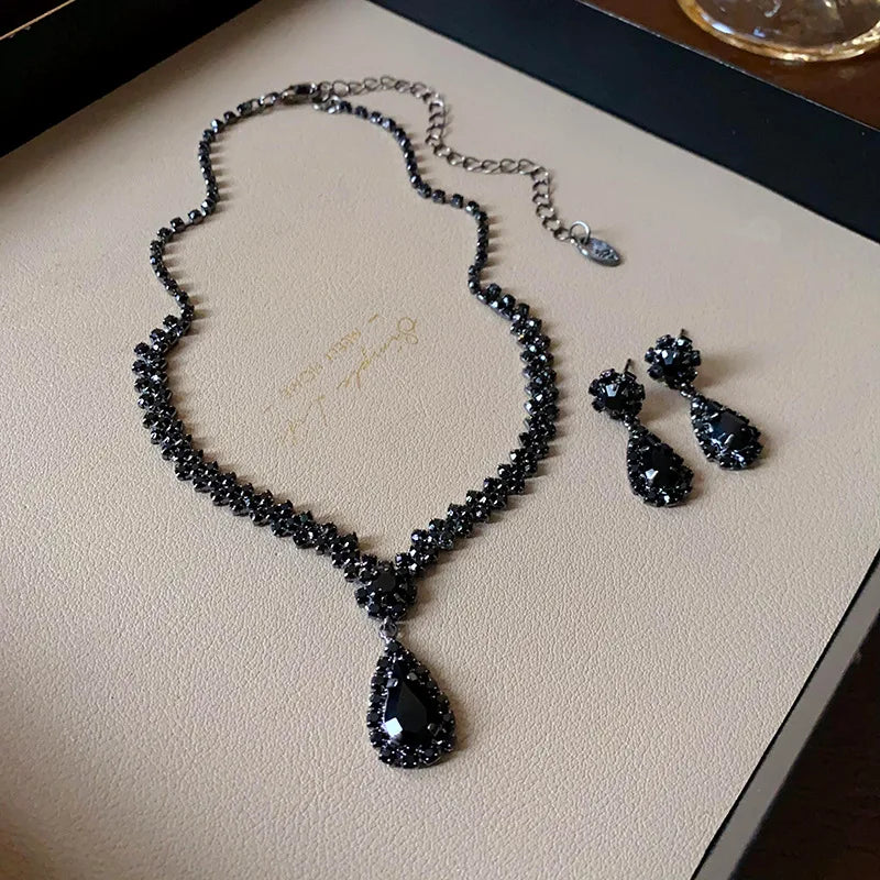 Shiny Crystal Necklace Earrings Women's Fashion Big Water Droplet Rhinestone Necklaces Wedding Evening Dress Jewelry Set