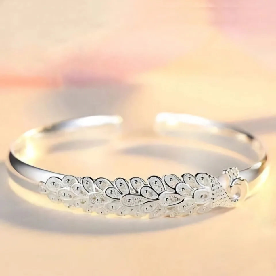 Silver elegant Peacock opening screen bracelet Bangles for women fashion party wedding Accessories jewelry gift
