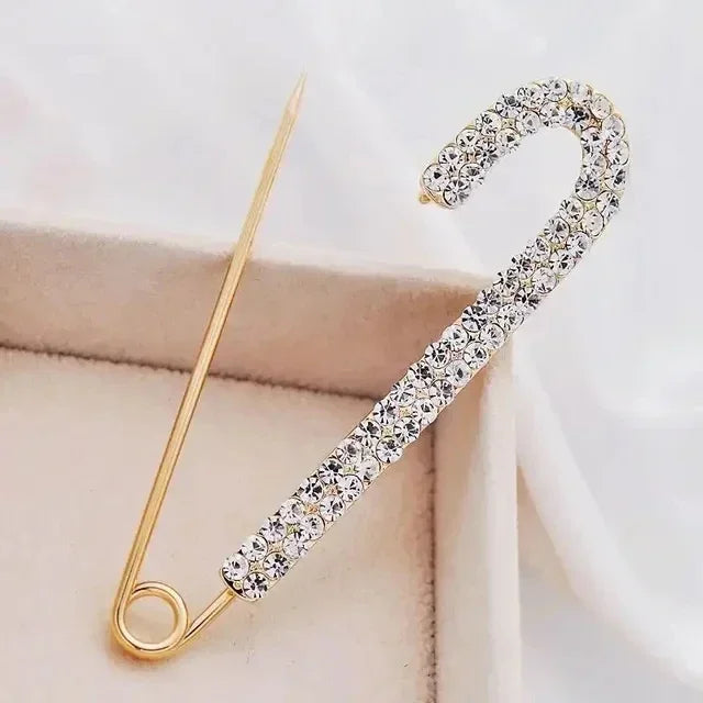 Small Cute Little Girl In Black Dress Nurse Brooches Rhinestone Crystal Brooch Pin Drop Oil Corsage Clothing Coat Jewelry