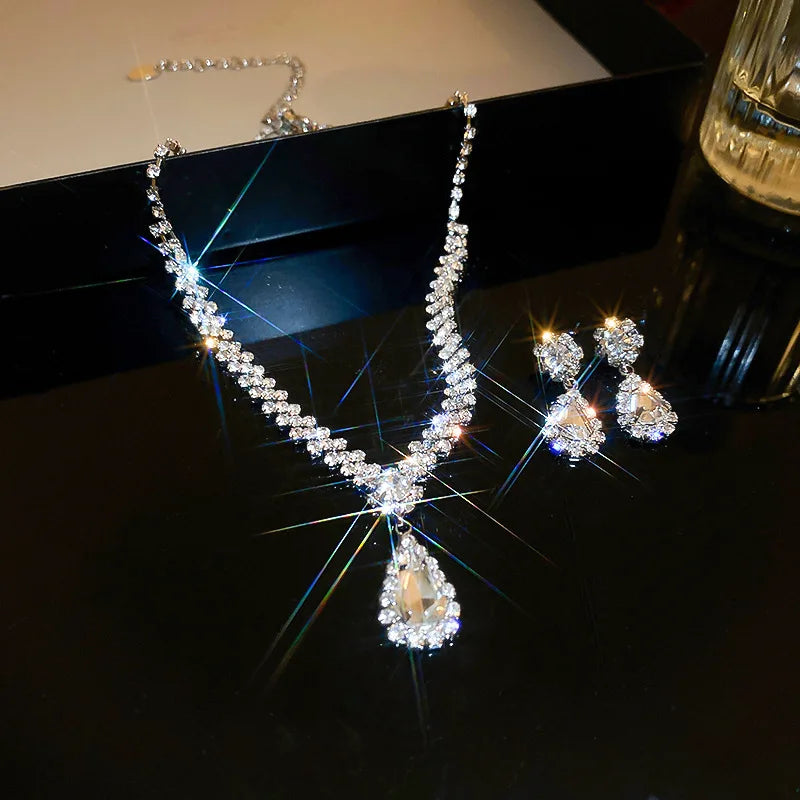 Shiny Crystal Necklace Earrings Women's Fashion Big Water Droplet Rhinestone Necklaces Wedding Evening Dress Jewelry Set