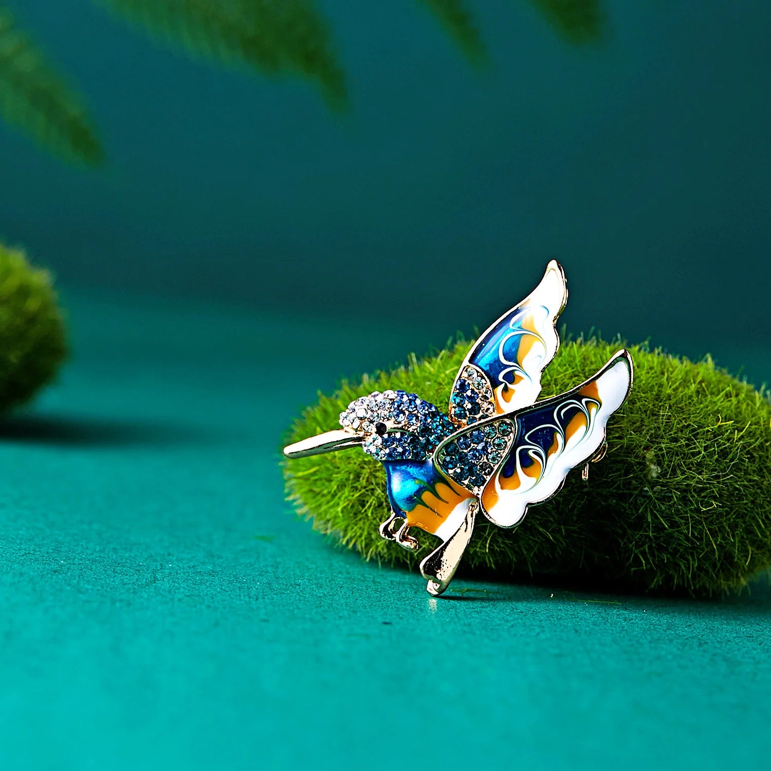 Lovely Birds Butterfly Bee Brooch For Women Pearl Rhinestone Trendy Animal Jewelry Coat Dress Lapel Pins Wedding Party Gifts