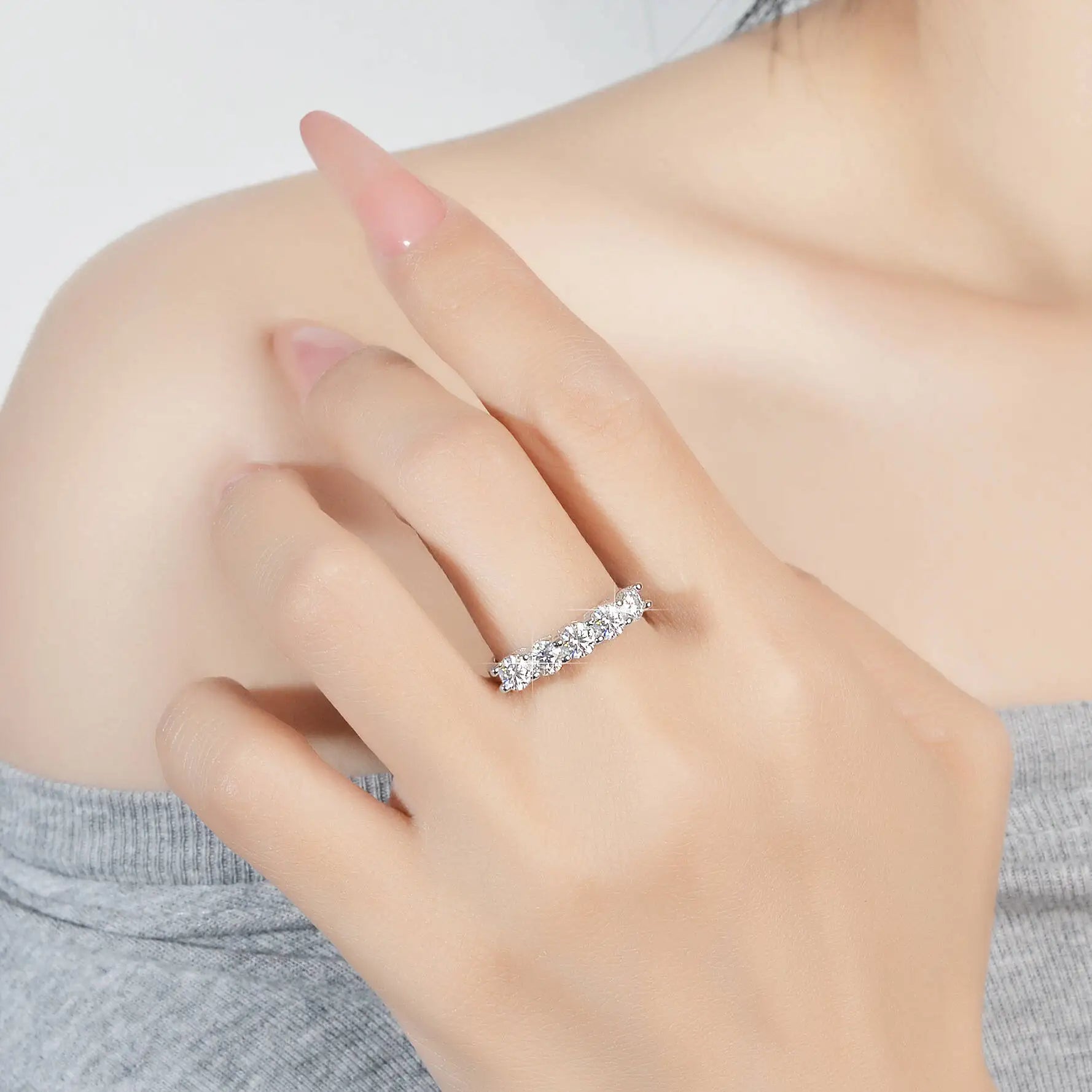 TY White Gold D Color 4mm Moissanite Ring For Women