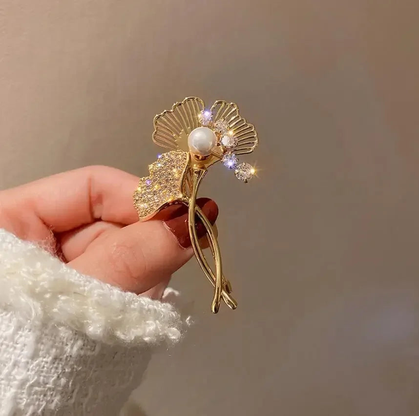 Small Cute Little Girl In Black Dress Nurse Brooches Rhinestone Crystal Brooch Pin Drop Oil Corsage Clothing Coat Jewelry