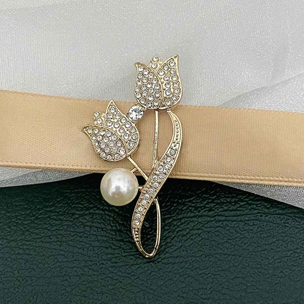 Small Cute Little Girl In Black Dress Nurse Brooches Rhinestone Crystal Brooch Pin Drop Oil Corsage Clothing Coat Jewelry