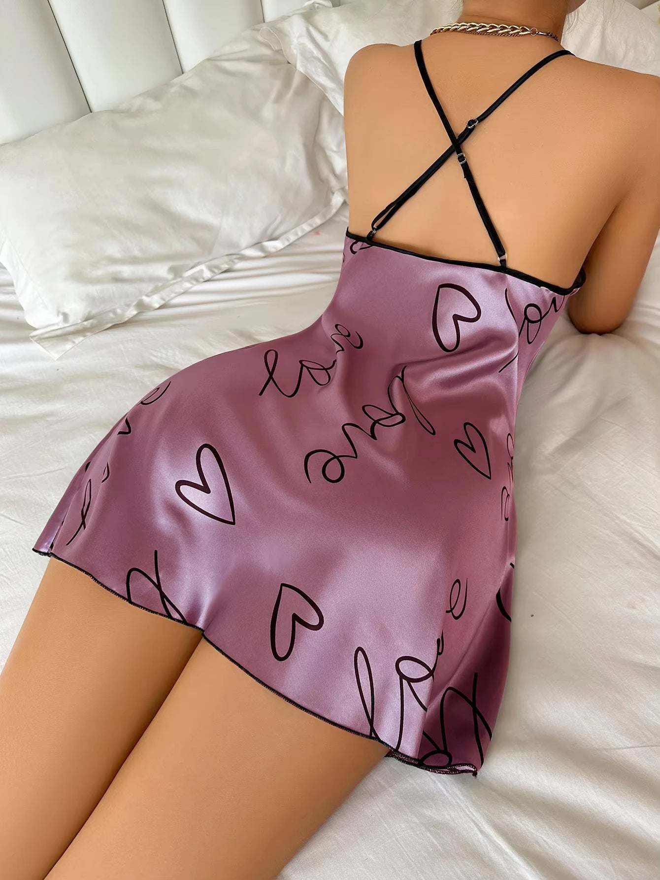 Cool and casual round neck slim shoulder strap nightgown for women, heart-shaped letter printed nightgown
