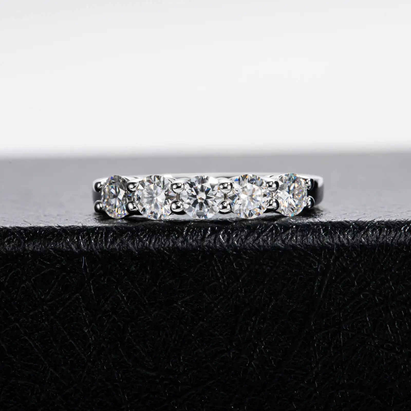 TY White Gold D Color 4mm Moissanite Ring For Women